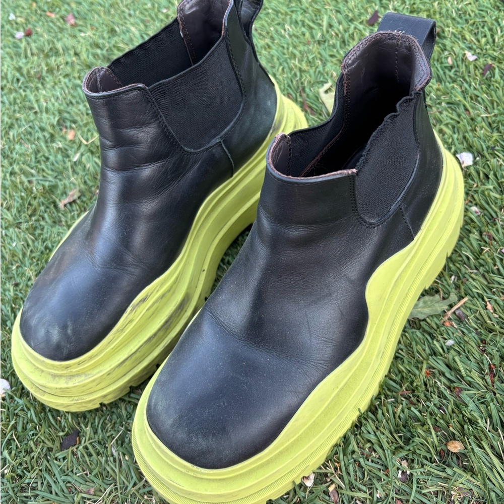 Bottega Veneta boots. Used but in good shape.